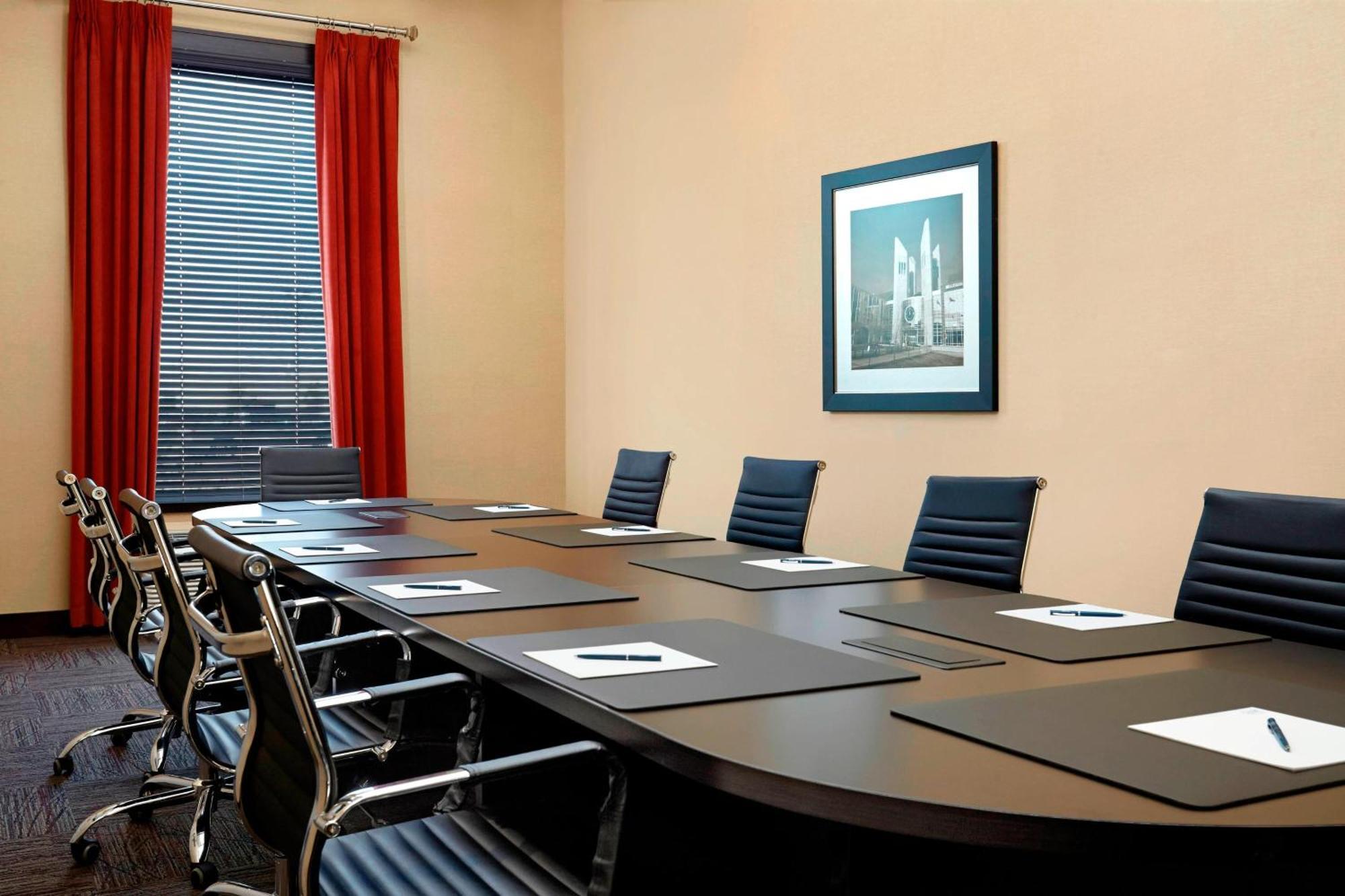 Four Points By Sheraton Edmonton Gateway Ngoại thất bức ảnh